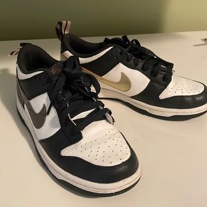 Nike dunk low silver and gold